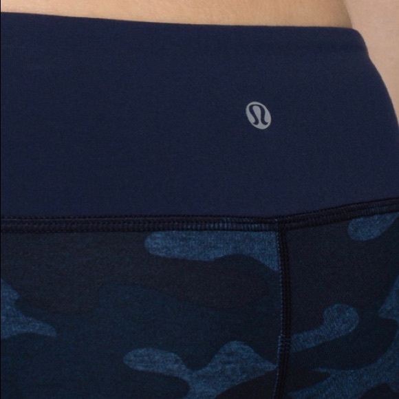 Lululemon athletica wunder under lotus camo crop - Picture 9 of 14